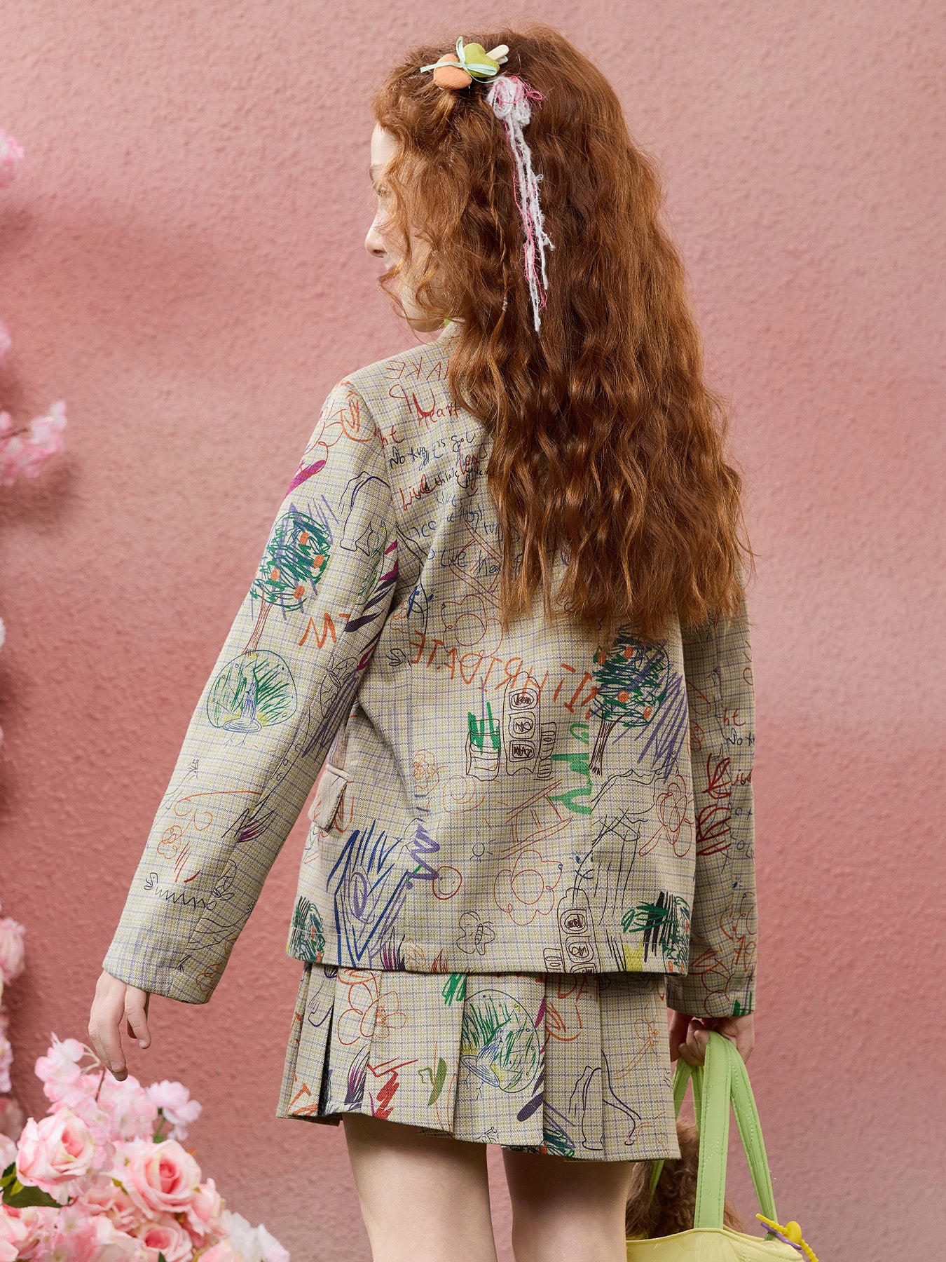 Ensemble deux pièces jupe plissée et costume pour fille